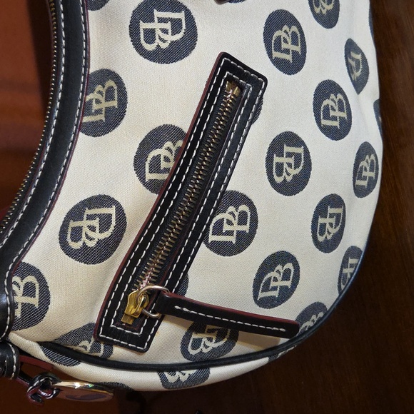 Dooney & Bourke Circle Hobo Bag NWOT - Picture 11 of 16